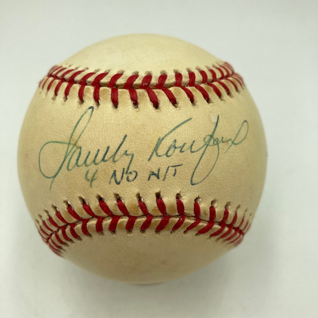 Signed National League Baseball Sandy Koufax 4 No Hitters PSA DNA COA: Signed National League Baseball Sandy Koufax 4 No Hitters PSA DNA COA Pre-owned original National League baseball signed and inscribed by Sandy Koufax with the inscription "4 No Hitters." The ball is 