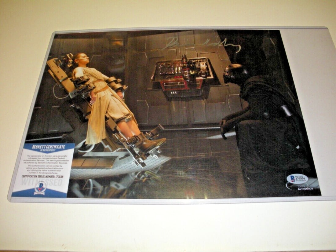 Daisy Ridley Signed 11x14 Photo as Rey Star Wars Beckett COA (1 of 2)