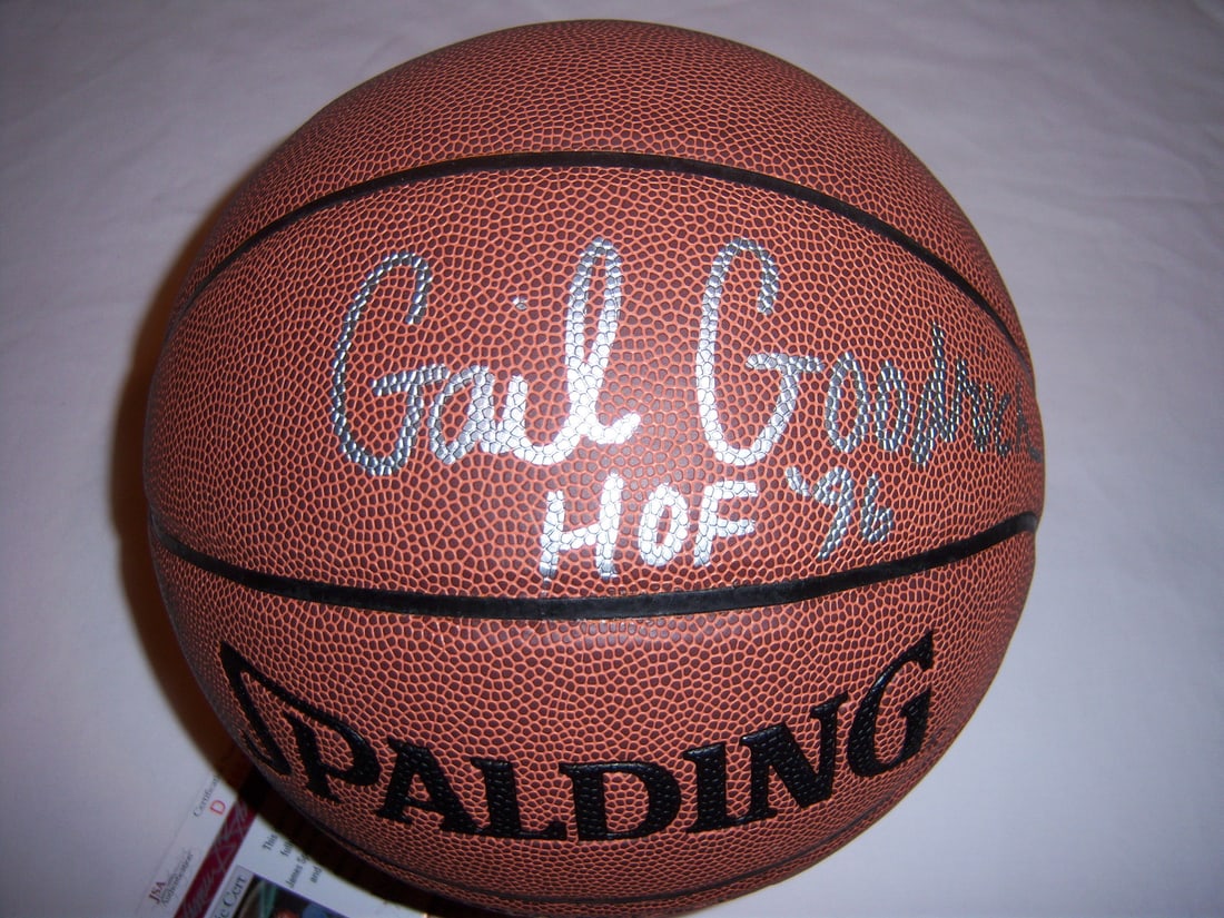 Spalding basketball signed by Gail Goodrich HOF 1996 JSA COA (1 of 1)