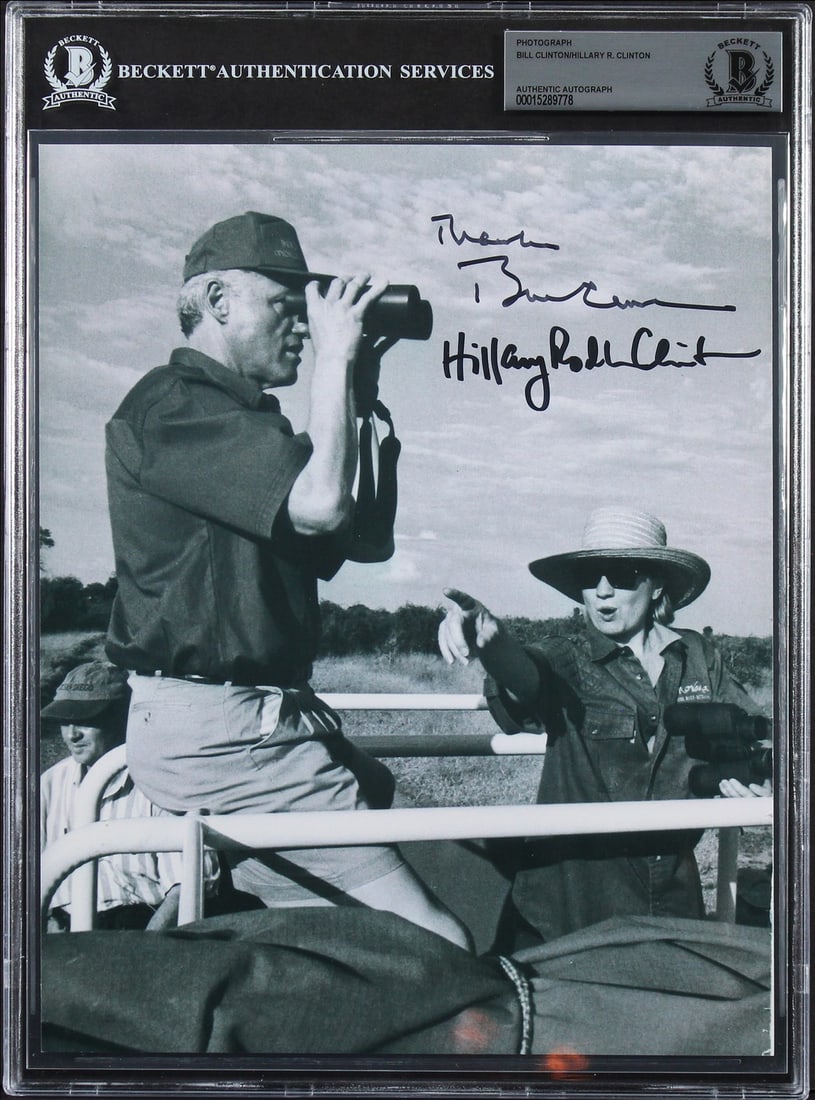 Beckett Slabbed 8x10 B&W Photo Signed by Bill and Hillary Clinton (1 of 5)