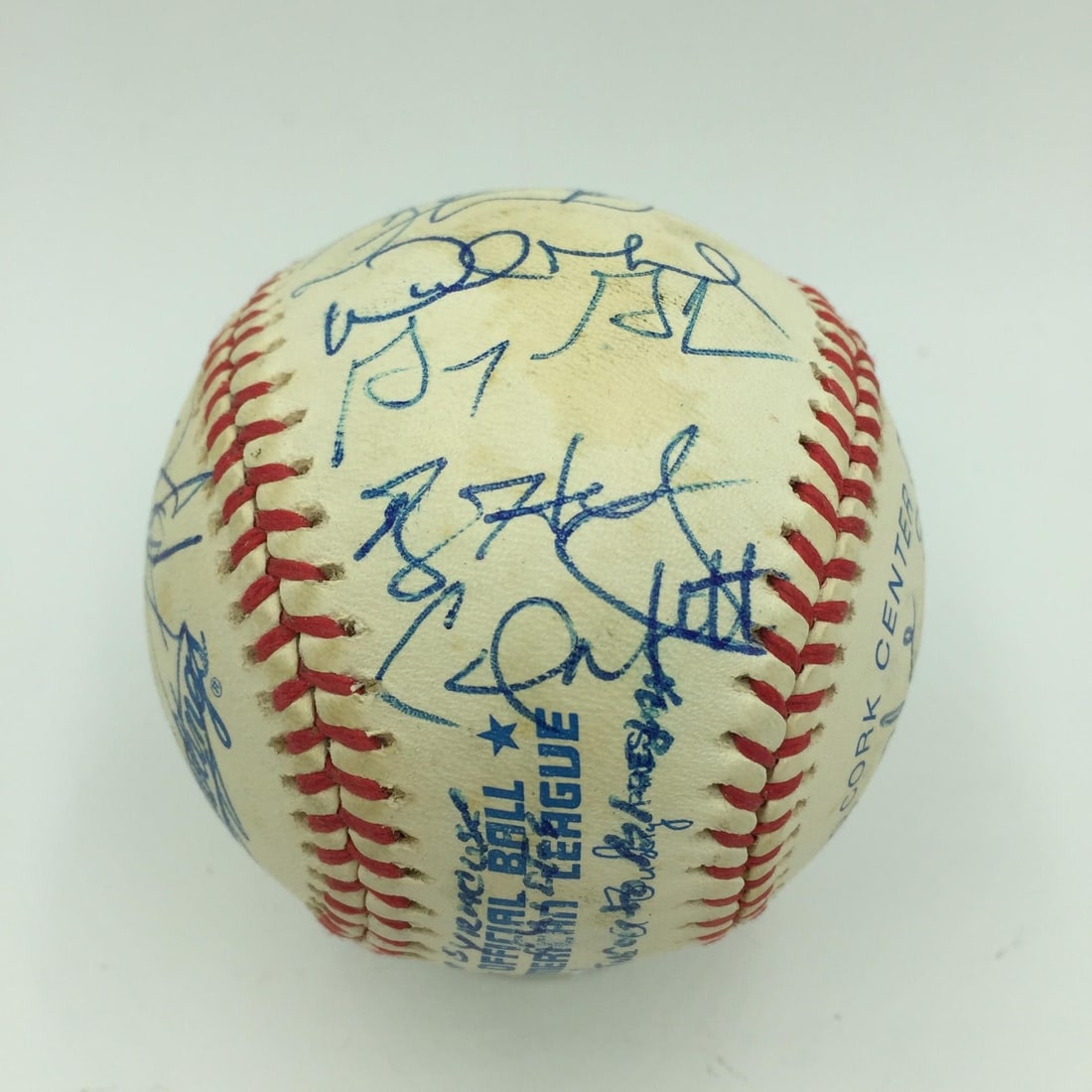 Roy Halladay 2000 Syracuse Skychiefs Team Signed Baseball JSA Authenticated: Roy Halladay 2000 Syracuse Skychiefs Team Signed Baseball JSA Authenticated This is an original team-signed baseball featuring the autographs of the 2000 Syracuse Skychiefs, the minor league affiliate