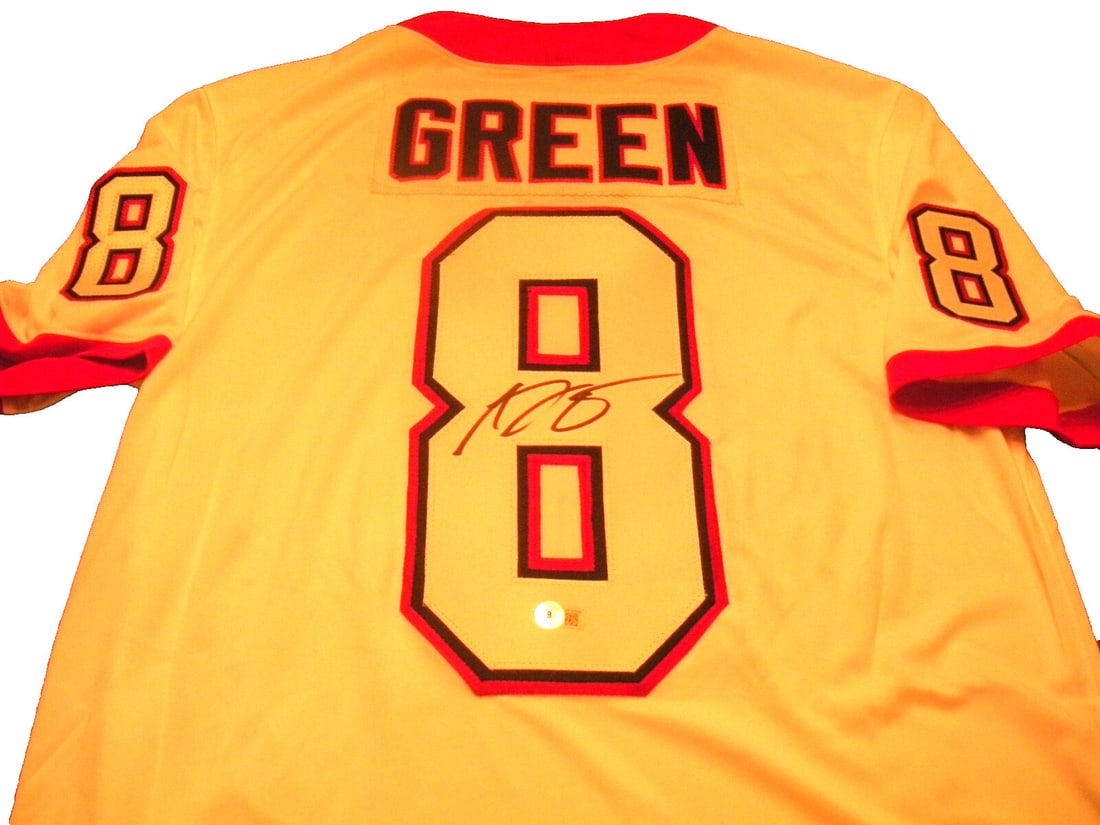 AJ Green Signed Georgia Bulldogs Nike Jersey Beckett COA Rare Collectible: AJ Green Signed Georgia Bulldogs Nike Jersey Beckett COA Rare Collectible This official licensed Nike jersey, representing AJ Green and the Georgia Bulldogs, is a rare find for football enthusiasts.
