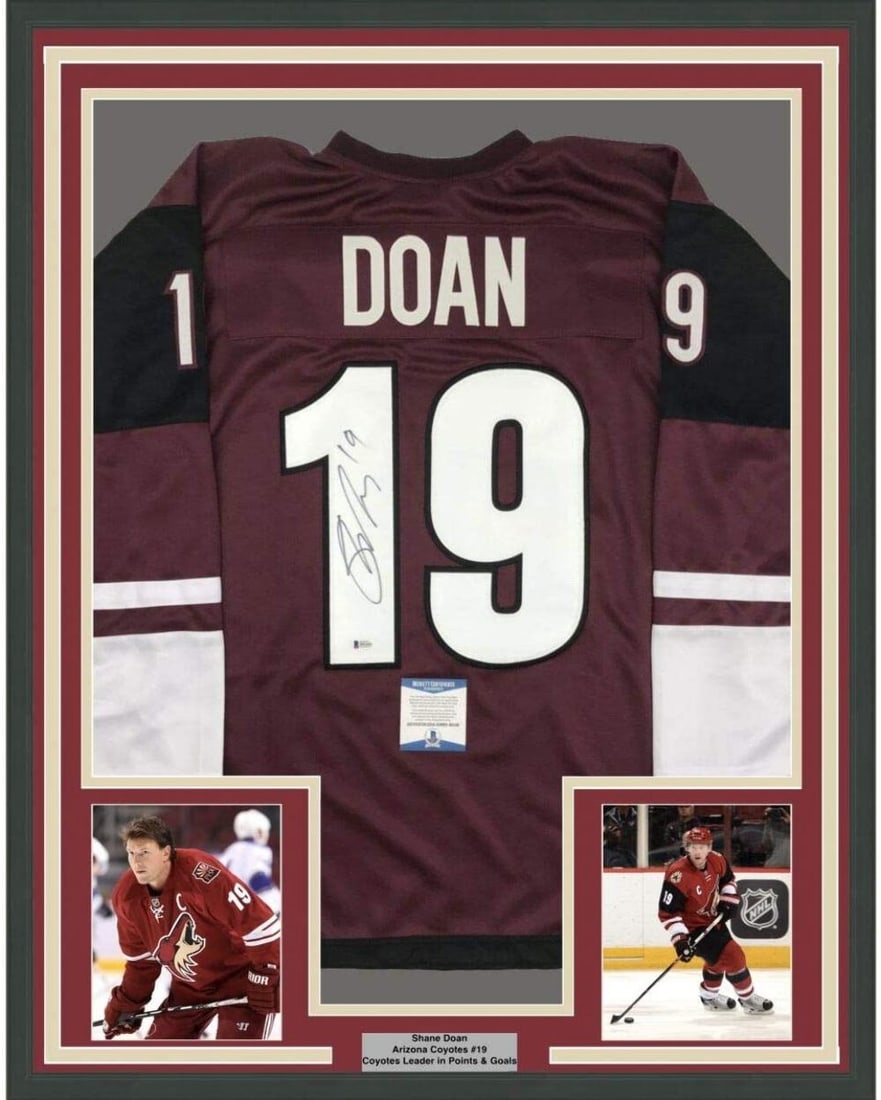 Shane Doan signed framed Arizona Coyotes maroon jersey 35x39 Beckett BAS COA (1 of 2)