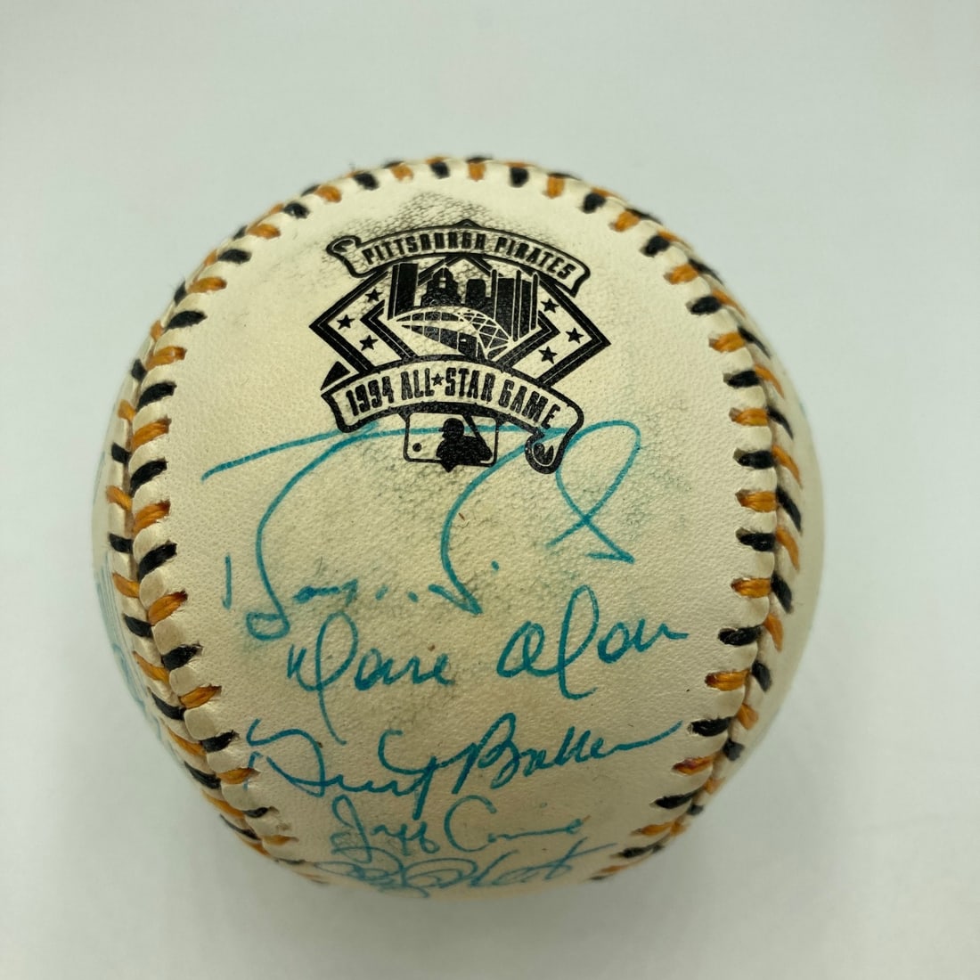 Barry Bonds 1994 NL All Star Team Signed Baseball PSA DNA COA: Barry Bonds 1994 NL All Star Team Signed Baseball PSA DNA COA Original signed baseball from the 1994 All Star Game National League team. The title identifies Barry Bonds, and the ball features 25+ sig
