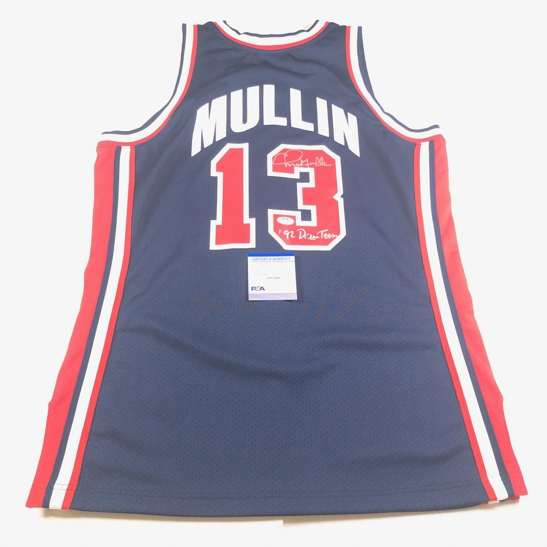 Chris Mullin PSA DNA autographed Team USA basketball jersey 92 Dream Team: Chris Mullin PSA DNA autographed Team USA basketball jersey 92 Dream Team This Team USA basketball jersey is autographed by Chris Mullin, a prominent member of the legendary '92 Dream Team and the Gol