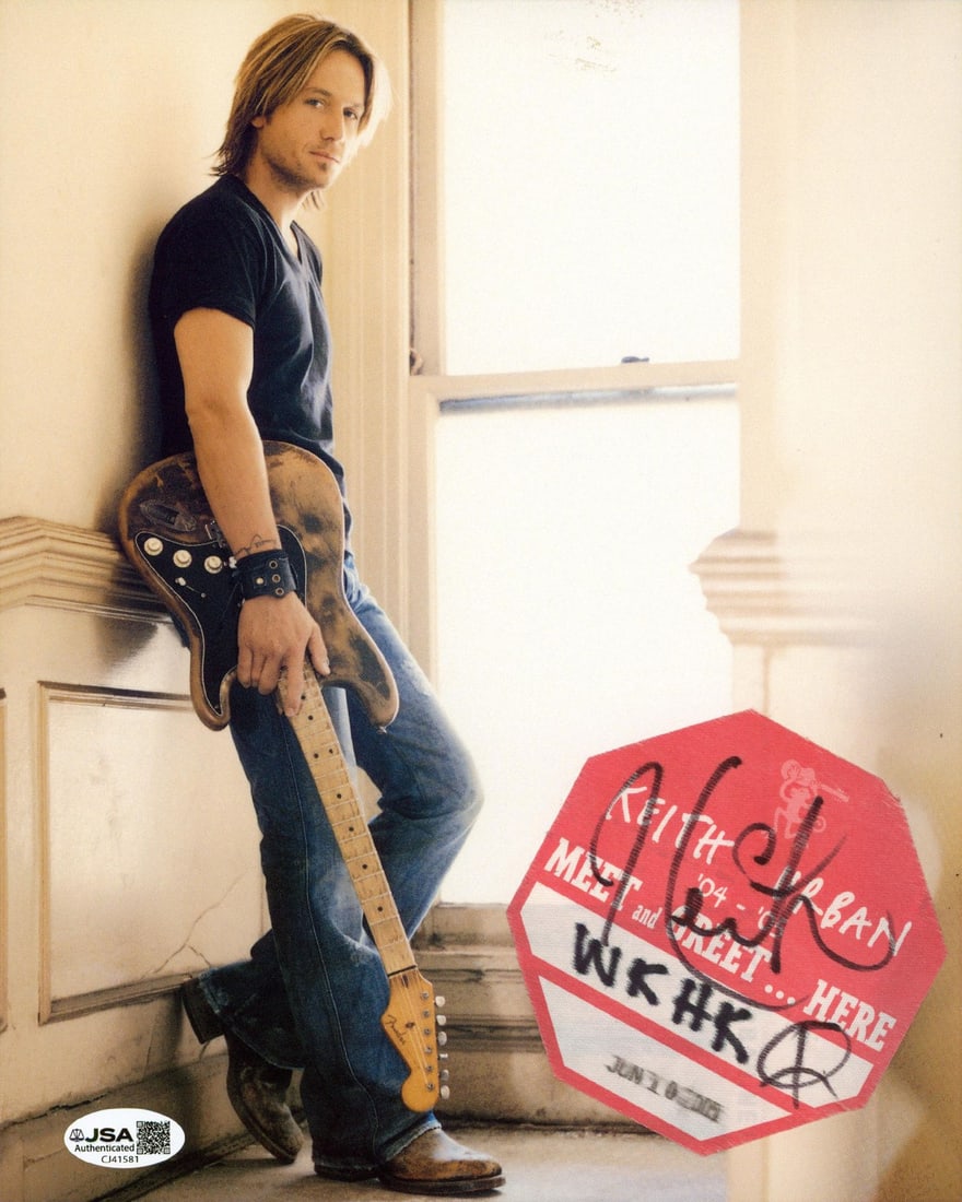 Keith Urban Autographed 8x10 Photo with 2005 Backstage Pass JSA Authenticated (1 of 1)