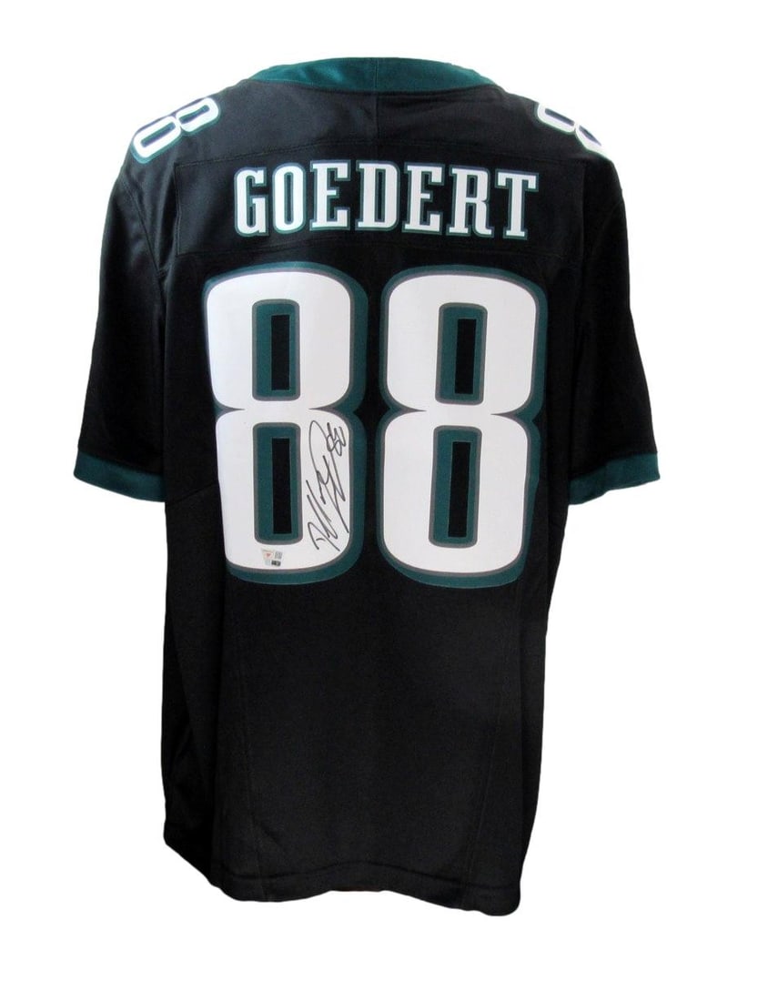 Dallas Goedert Autographed Philadelphia Eagles Nike Jersey XXL Fanatics Authentic: Dallas Goedert Autographed Philadelphia Eagles Nike Jersey XXL Fanatics Authentic This is an original Dallas Goedert signed Philadelphia Eagles Nike On Field football jersey in size XXL. The jersey fe
