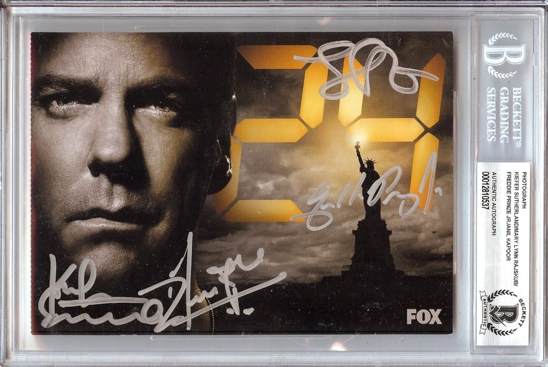 Kiefer Sutherland Signed 4X6 Photo with Beckett Authentication (1 of 1)