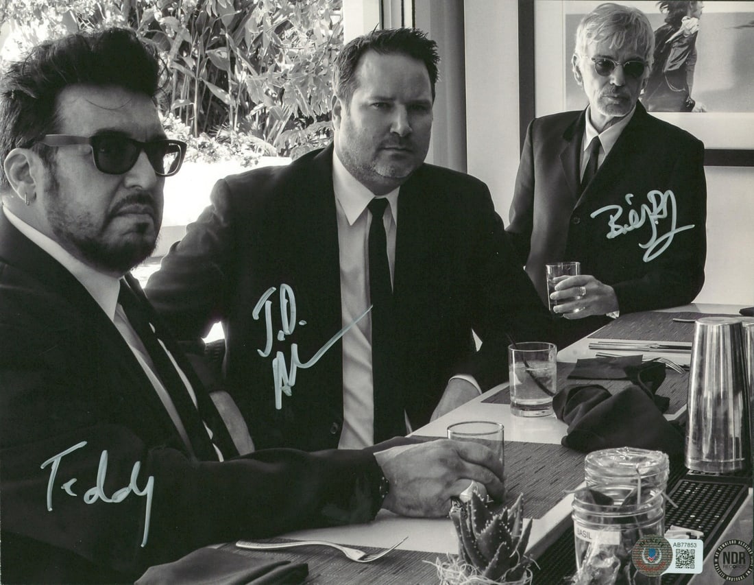Signed 8.5x11 Photo of The Boxmasters Trio Beckett Authenticated: Signed 8.5x11 Photo of The Boxmasters Trio Beckett Authenticated This 8.5x11-inch black and white photograph features the signatures of J.D. Andrew, Billy Bob Thornton, and Teddy Andreadis, members of