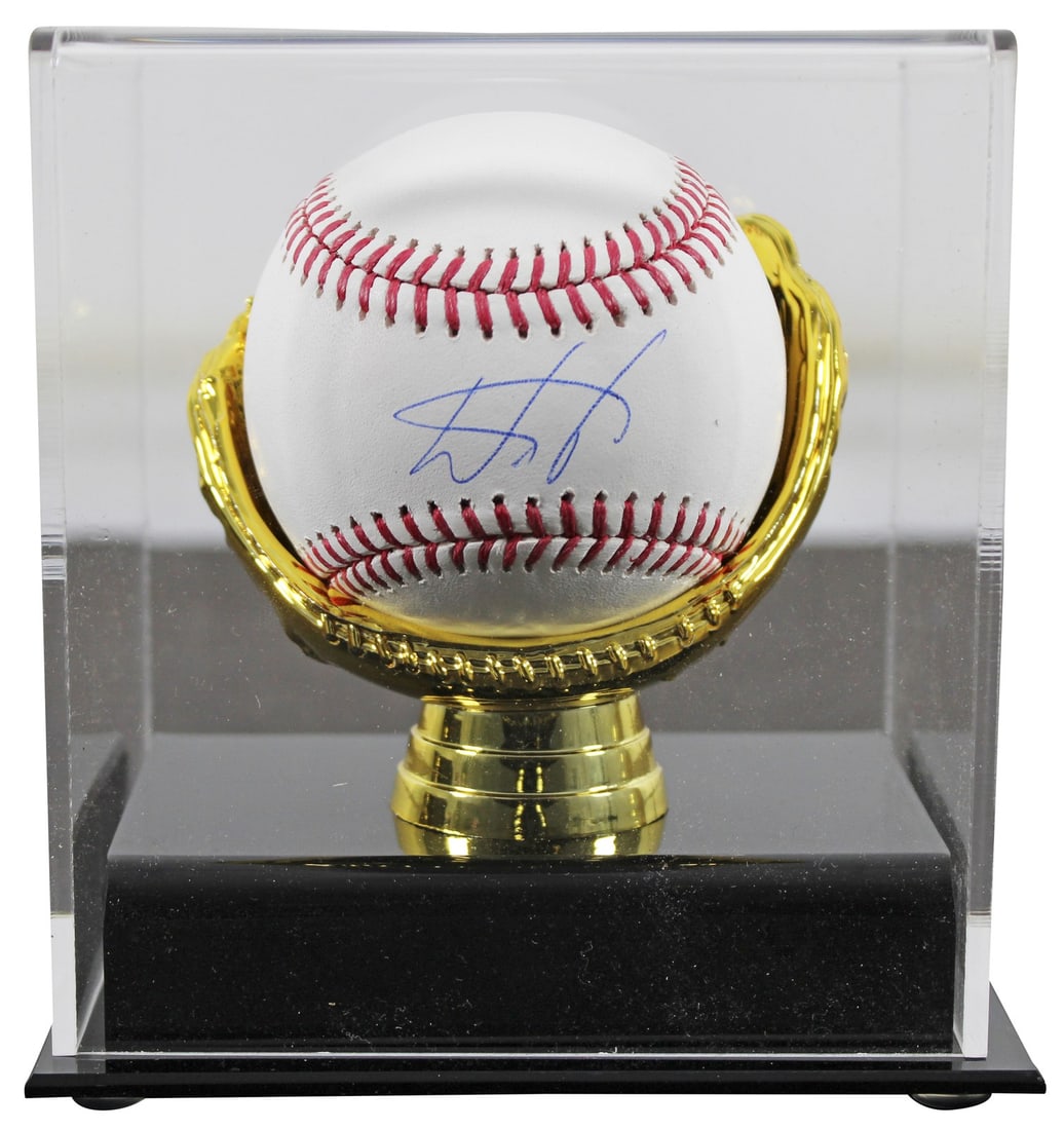Wander Franco Autographed OML Baseball with JSA COA and Case: Wander Franco Autographed OML Baseball with JSA COA and Case This is an authentic autographed OML baseball signed by Wander Franco, the talented player of the Tampa Bay Rays. The baseball is housed in