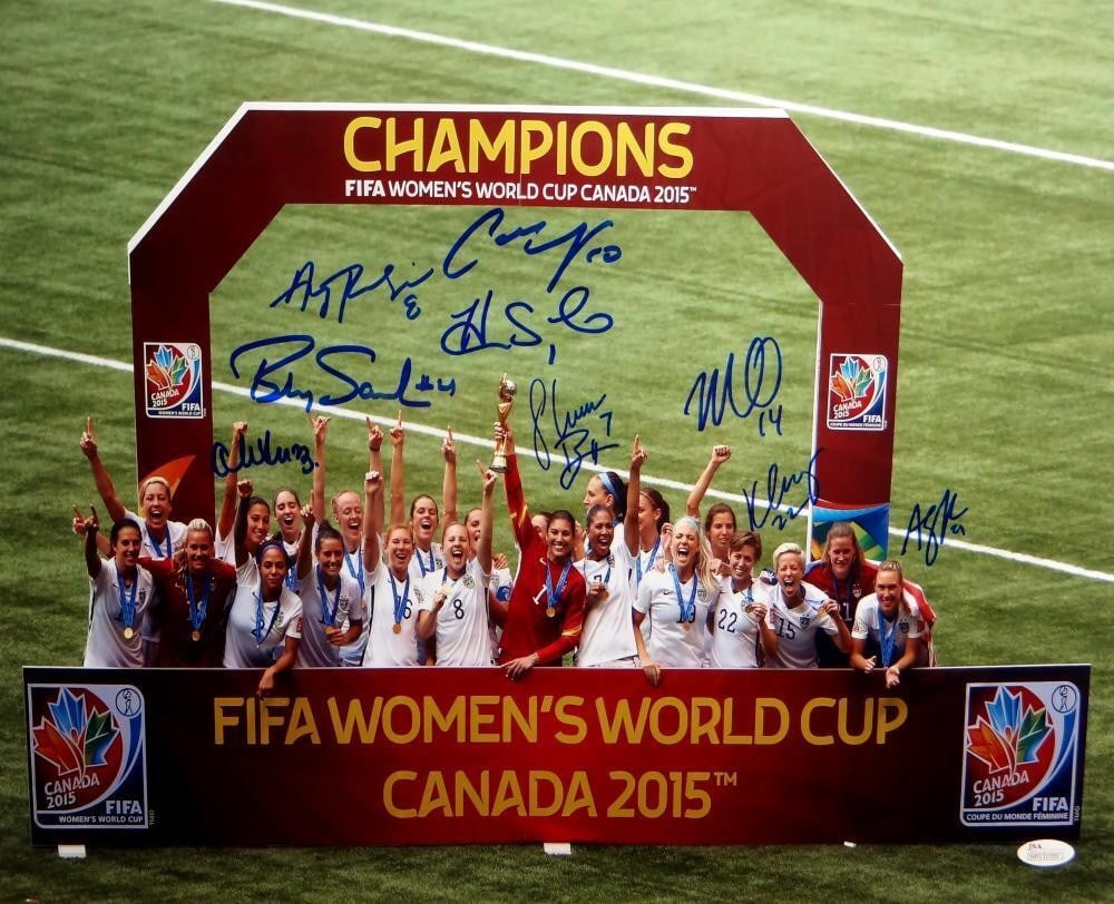 Signed 16x20 World Cup Trophy Photo US Women Soccer Team JSA W Auth (1 of 3)