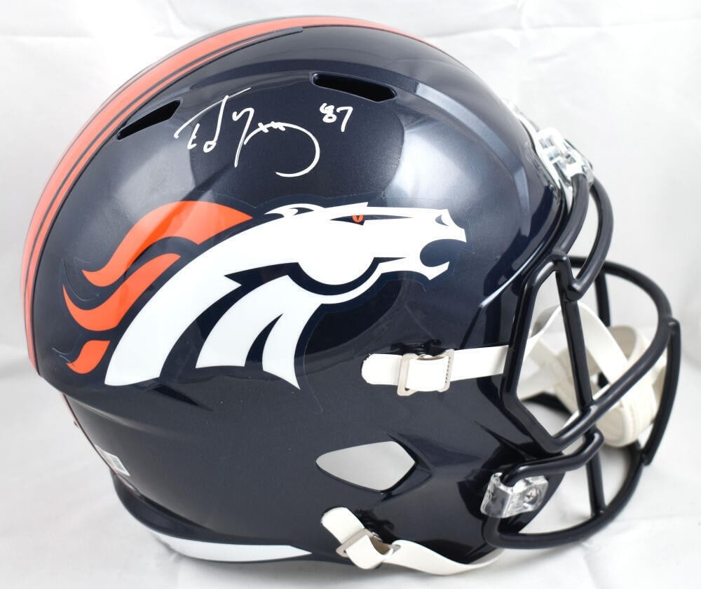 Signed Denver Broncos full size Speed helmet Ed McCaffrey Beckett holo white: Signed Denver Broncos full size Speed helmet Ed McCaffrey Beckett holo white This is an original autographed Denver Broncos full-size speed helmet signed by Ed McCaffrey. It is a football helmet from 