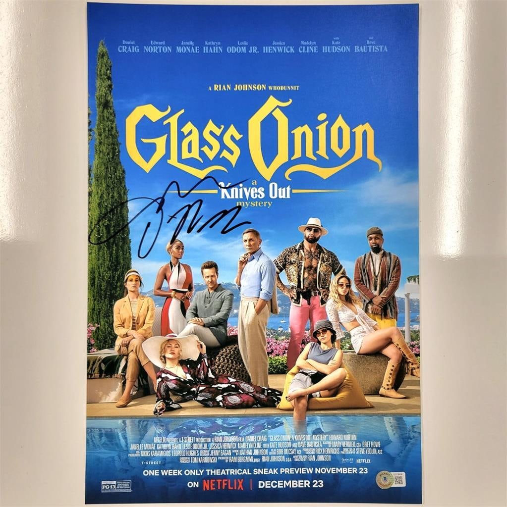 Janelle Monae Autographed Glass Onion 12x18 Photo Beckett Certified (1 of 3)