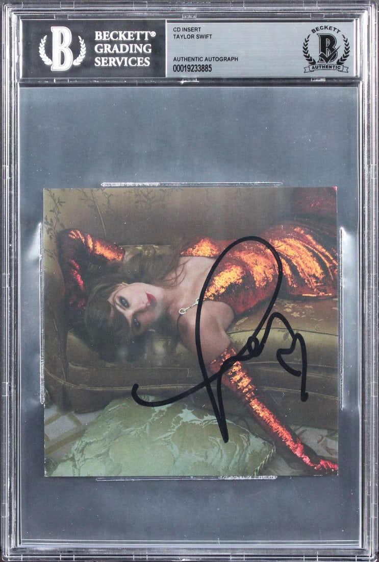 Taylor Swift Autographed CD Insert The Life of a Showgirl Beckett Authenticated (1 of 2)