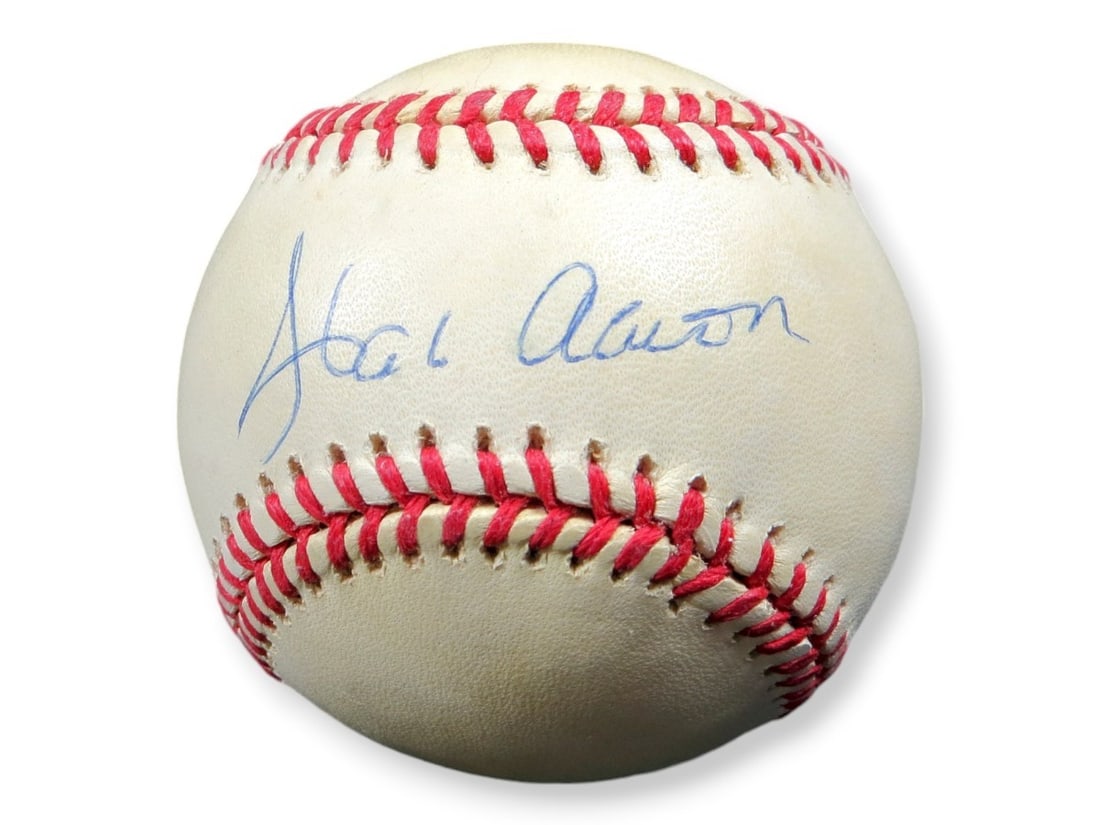 Hank Aaron Autographed Baseball Milwaukee Braves JSA Authenticated: Hank Aaron Autographed Baseball Milwaukee Braves JSA Authenticated Celebrate the legacy of Hank Aaron, a legendary player of the Milwaukee Braves, with this autographed baseball. This original basebal