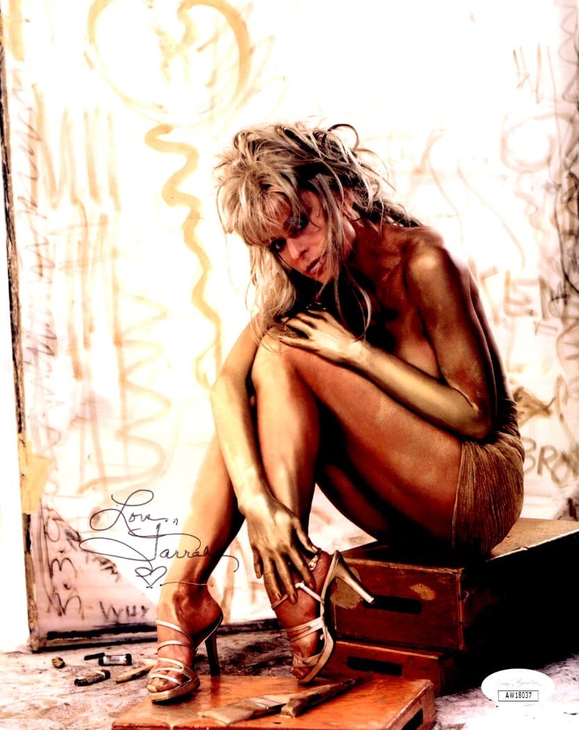Farrah Fawcett Authentic Signed 8x10 Photograph JSA Charlie's Angels: Farrah Fawcett Authentic Signed 8x10 Photograph JSA Charlie's Angels This is an original 8x10 photograph signed by Farrah Fawcett, known for her role in Charlie's Angels. The autograph has been authen