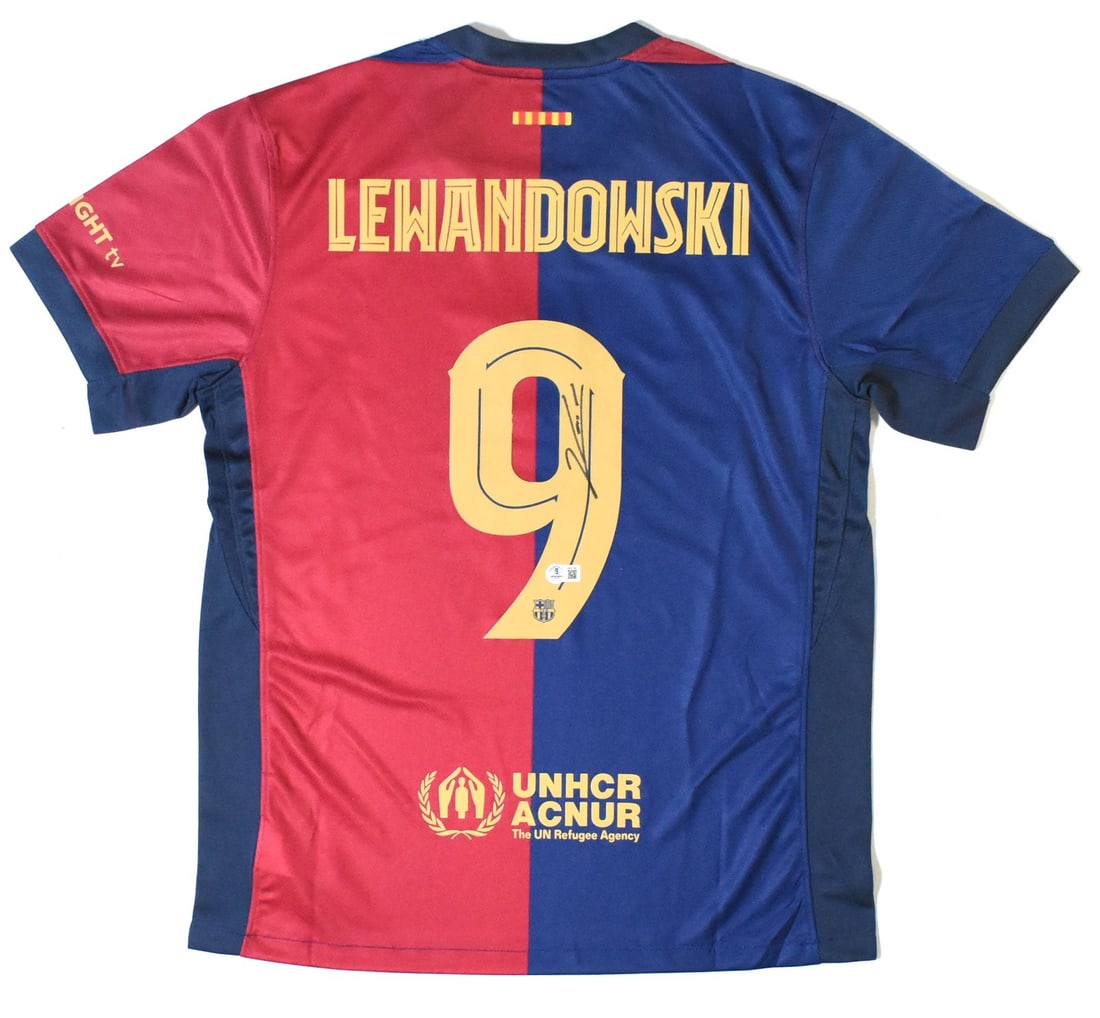 FC Barcelona Jersey Signed by Lewandowski Number 9 Beckett Holo: FC Barcelona Jersey Signed by Lewandowski Number 9 Beckett Holo This is an autographed FC Barcelona home soccer jersey featuring Lewandowski and the number 9. The jersey is an original item and has be