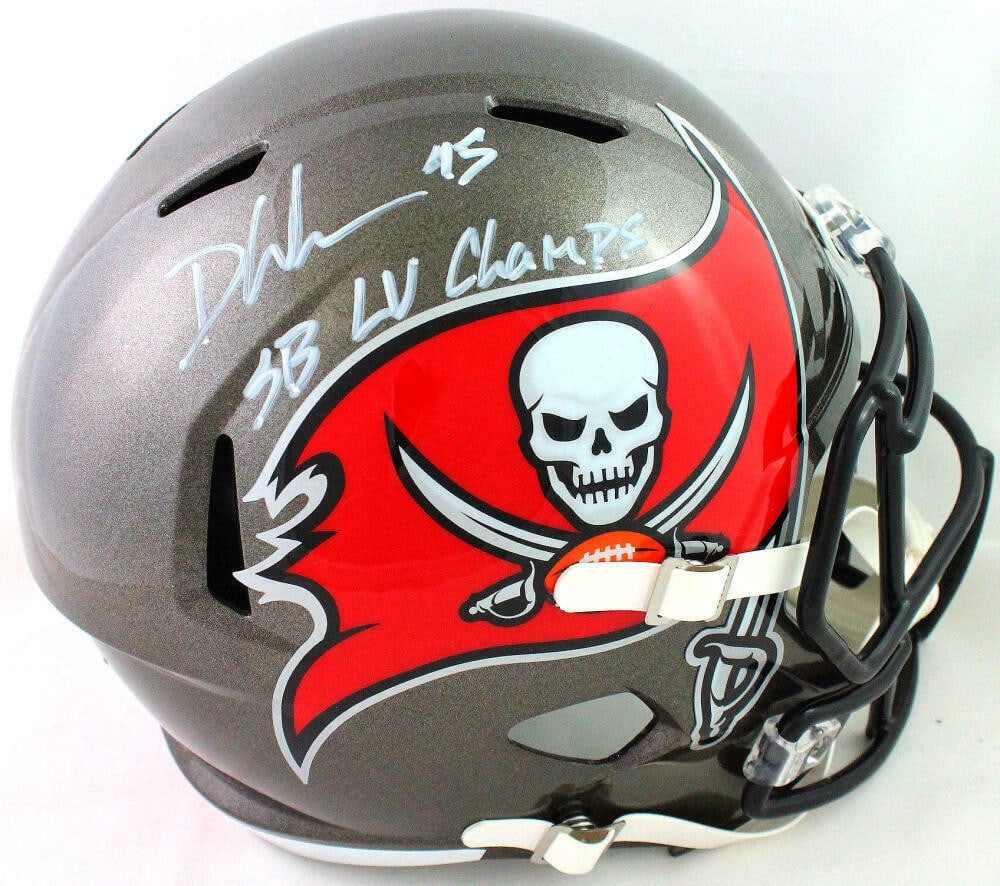 Beckett authenticated Devin White signed Buccaneers full size Speed helmet: Beckett authenticated Devin White signed Buccaneers full size Speed helmet This is an original, pre-owned Tampa Bay Buccaneers football helmet signed by Devin White. The listing identifies it as a ful