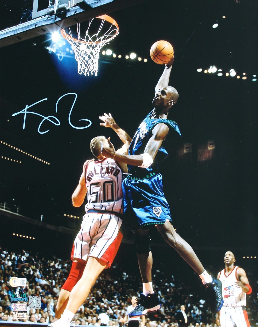 Kevin Garnett Signed 16x20 Photo Minnesota Timberwolves BAS Authenticated (1 of 1)