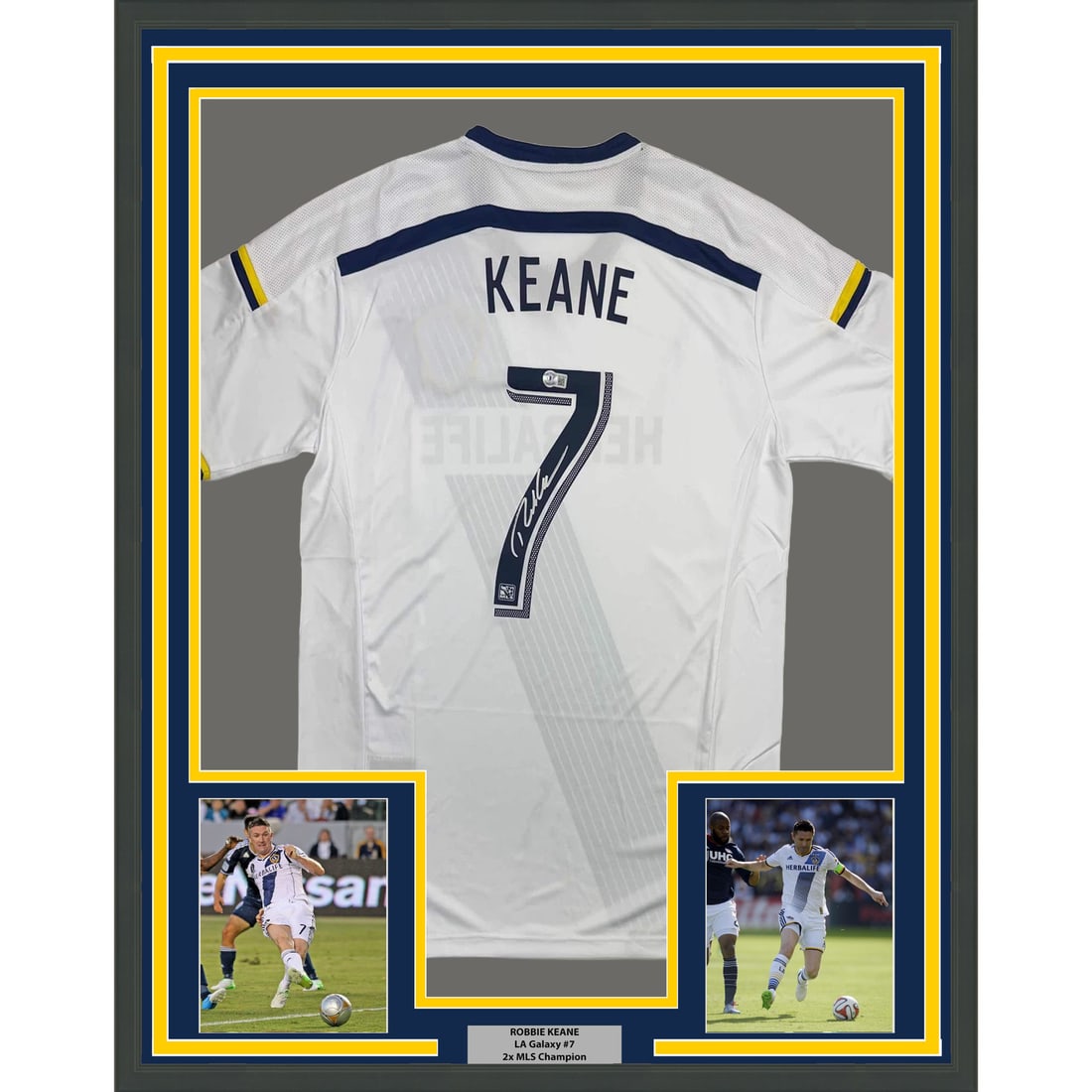 Robbie Keane Signed LA Galaxy White Jersey 35x39 Framed with Beckett Authentication (1 of 2)