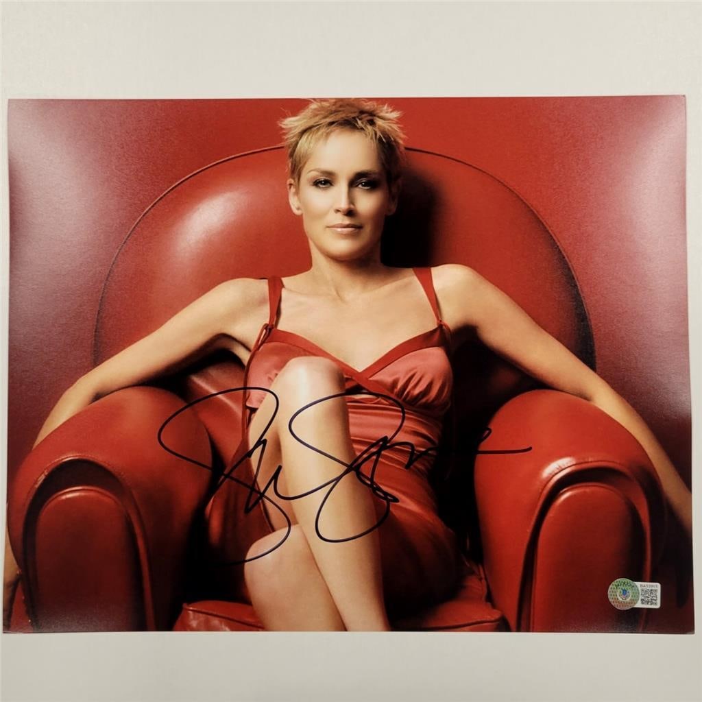 Sharon Stone Autographed 11x14 Photo Beckett Authenticated: Sharon Stone Autographed 11x14 Photo Beckett Authenticated This is an original 11x14 photograph signed by Sharon Stone, authenticated by Beckett. The signature adds a unique touch to this collectible 