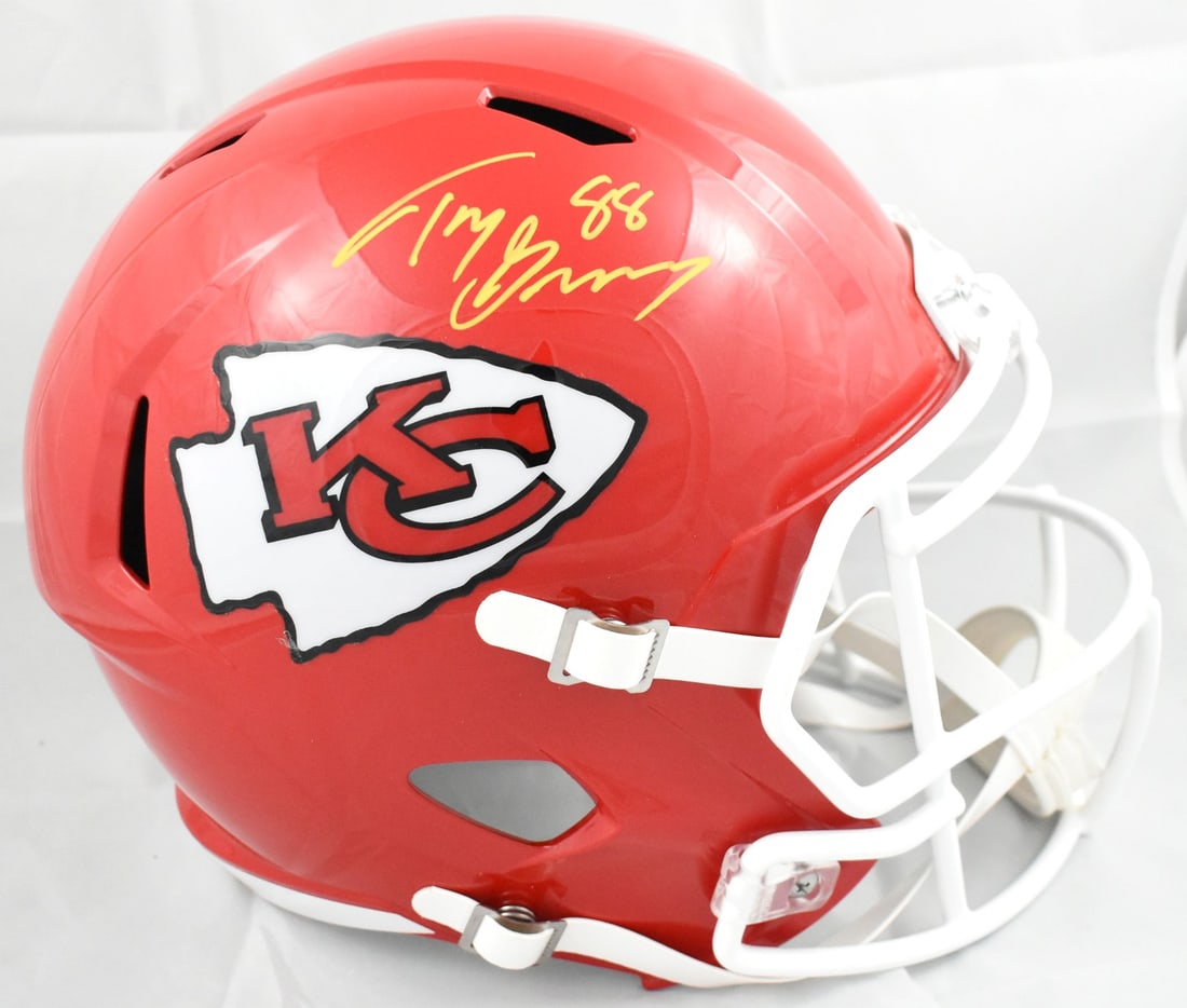 Kansas City Chiefs F S Speed Helmet Signed by Tony Gonzalez Beckett Holo: Kansas City Chiefs F S Speed Helmet Signed by Tony Gonzalez Beckett Holo Autographed Kansas City Chiefs full-size Speed helmet signed by Tony Gonzalez. This original football collectible is a pre-owne