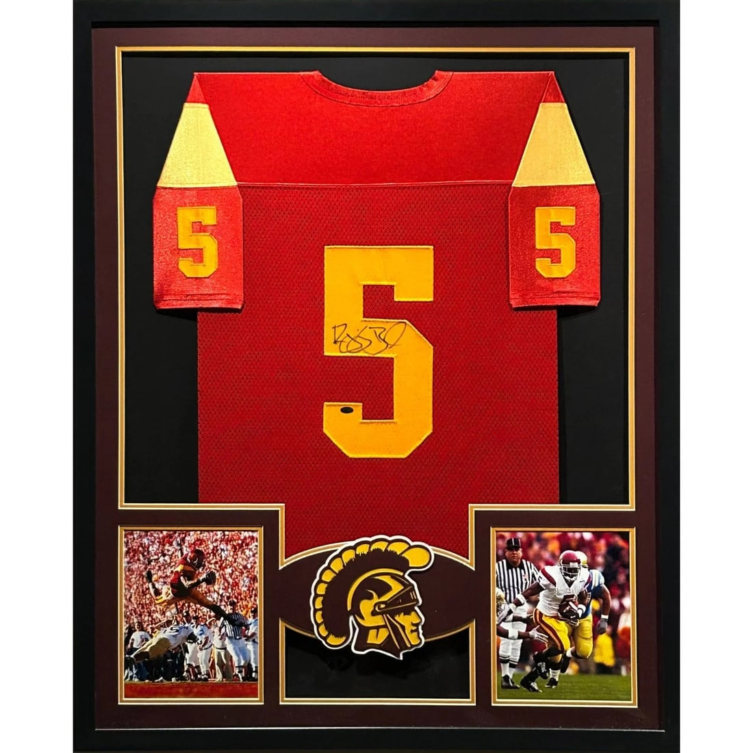 Reggie Bush Autographed Framed USC Jersey JSA Certified: Reggie Bush Autographed Framed USC Jersey JSA Certified This is an autographed framed jersey of Reggie Bush, a standout player from USC (Southern California). Authenticated by JSA, a leader in sports 