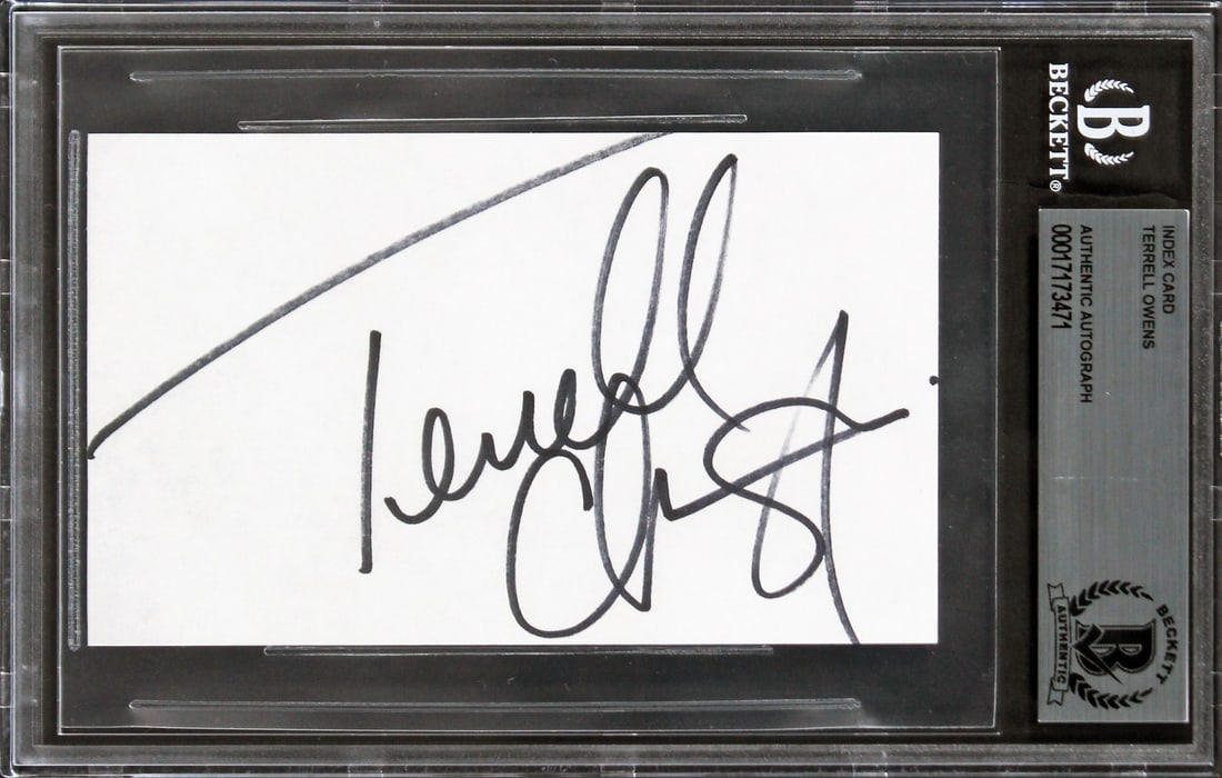 Terrell Owens Signed Dallas Cowboys 3x5 Index Card Beckett Authenticated Slabbed: Terrell Owens Signed Dallas Cowboys 3x5 Index Card Beckett Authenticated Slabbed This 3x5 index card has been personally signed by Terrell Owens of the Dallas Cowboys. The autograph is authenticated a