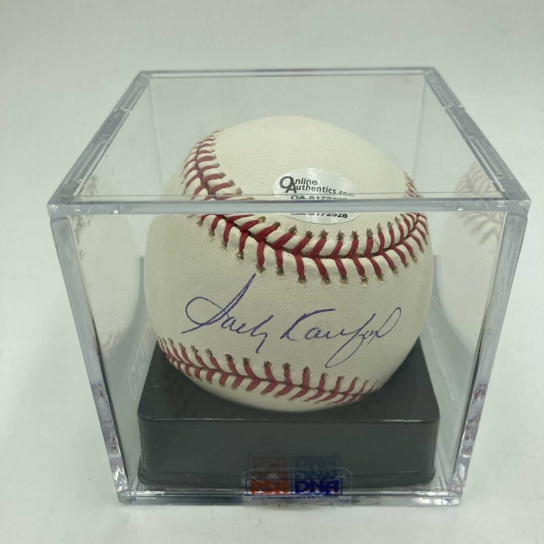 Sandy Koufax Signed MLB Ball PSA DNA 9.5 MINT Dodgers: Sandy Koufax Signed MLB Ball PSA DNA 9.5 MINT Dodgers This is a signed Major League Baseball featuring the autograph of legendary pitcher Sandy Koufax. Graded 9.5 MINT+ by Professional Sports Authenti