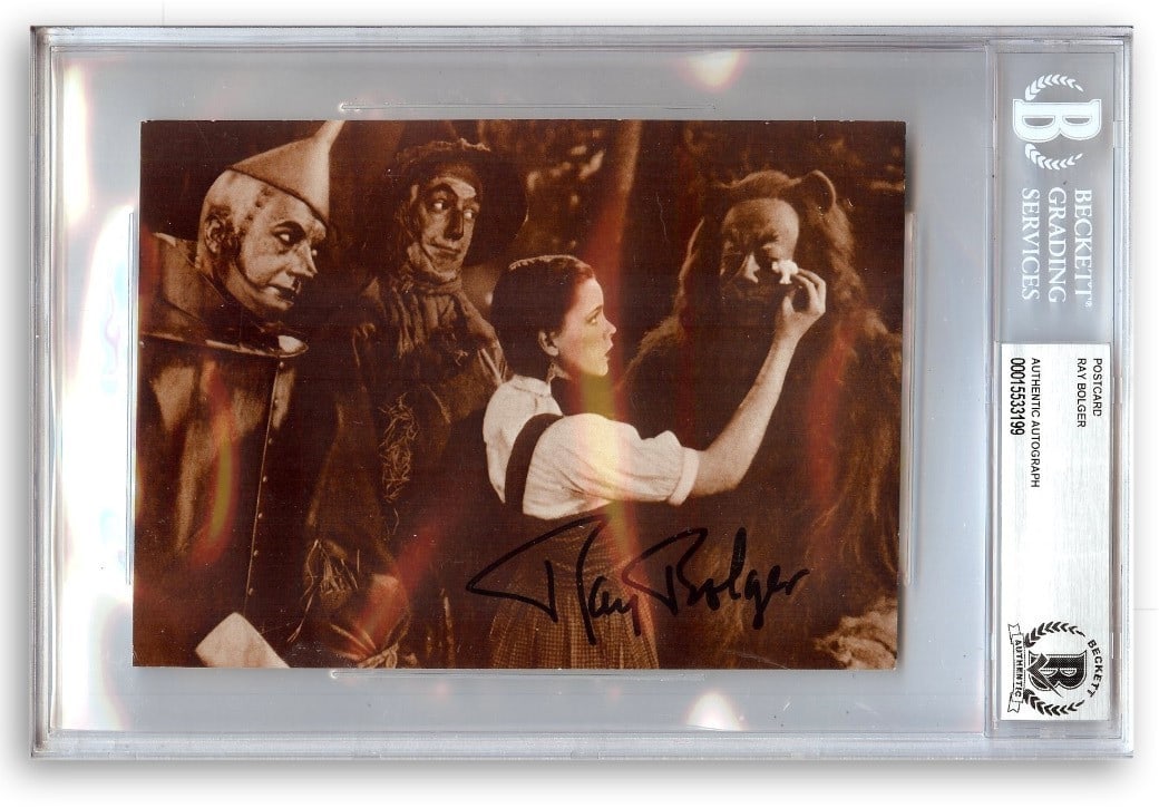 Beckett Authenticated Ray Bolger Signed Wizard of Oz Scarecrow Postcard Photo (1 of 1)
