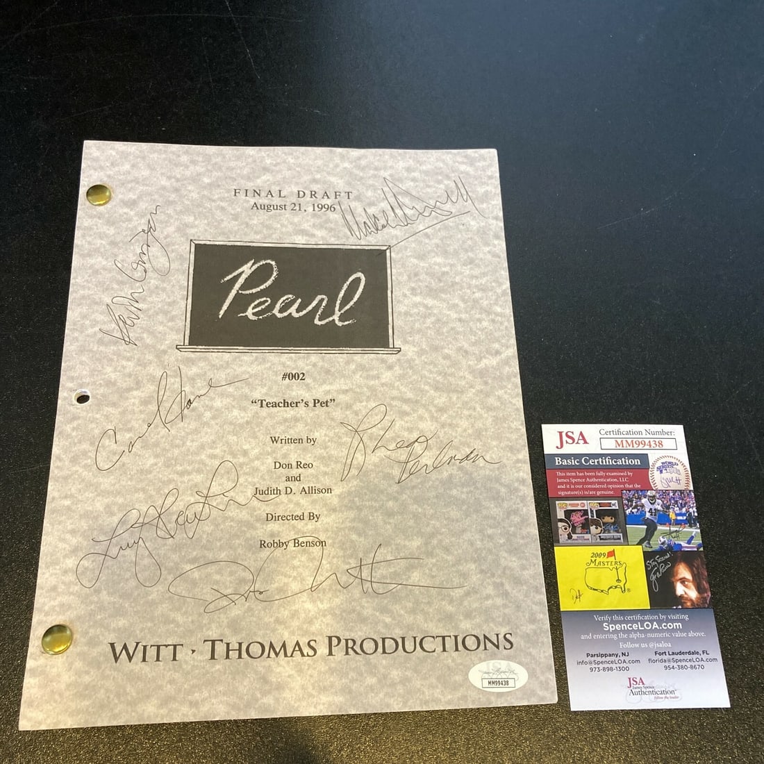 Pearl Movie Script Signed by Malcolm McDowell Rhea Perlman Carol Kane JSA COA (1 of 12)