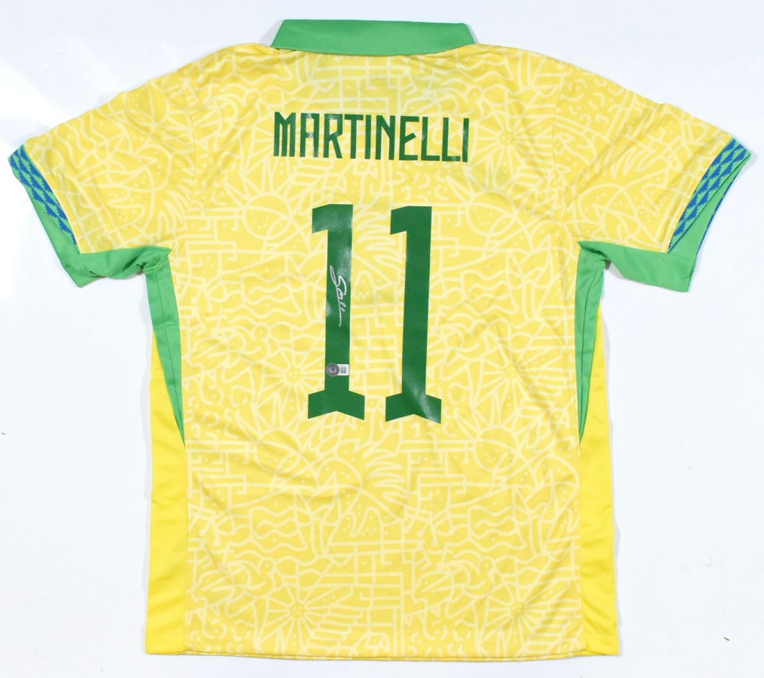 Brazil Soccer Jersey Signed by Gabriel Martinelli with Beckett Hologram (1 of 3)