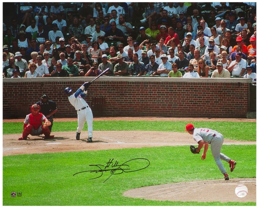 Sammy Sosa Signed 16x20 Chicago Cubs Celebration Photo with COA (1 of 1)