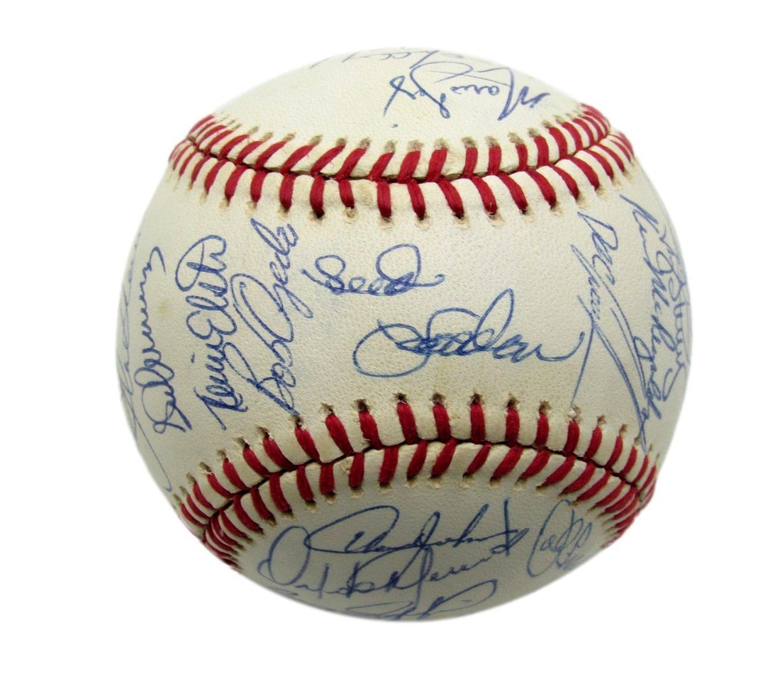 1990 New York Mets Team Autographed Baseball 32 Signatures Harrelson Strawberry Viola ONL: 1990 New York Mets Team Autographed Baseball 32 Signatures Harrelson Strawberry Viola ONL This is an original baseball signed by the 1990 New York Mets team, featuring 32 signatures including notable 