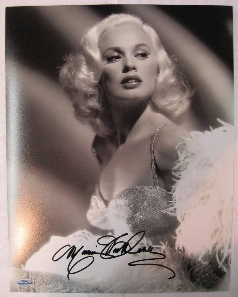 16x20 Photograph Signed by Mamie Van Doren Playboy Model Autograph: 16x20 Photograph Signed by Mamie Van Doren Playboy Model Autograph This is an original 16x20 photograph autographed by Mamie Van Doren, renowned Playboy model. The item is pre-owned and originates fro