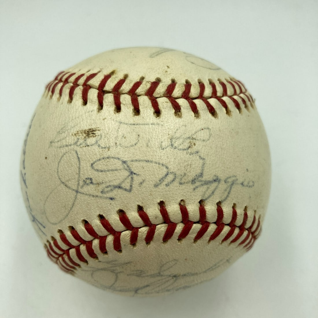 1960s Yankees Multi Signed Baseball with Joe DiMaggio JSA COA: 1960s Yankees Multi Signed Baseball with Joe DiMaggio JSA COA This authentic 1960's Yankees Old Timers Day Multi Signed Baseball features the legendary Joe DiMaggio among a total of 17 signatures from