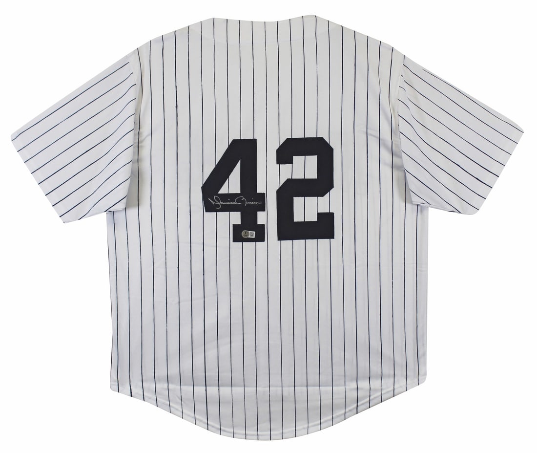 Mariano Rivera Signed New York Yankees White Pinstripe Jersey BAS Authenticated: Mariano Rivera Signed New York Yankees White Pinstripe Jersey BAS Authenticated Own a piece of baseball history with this authentic white pinstripe pro style jersey, personally signed by Mariano River