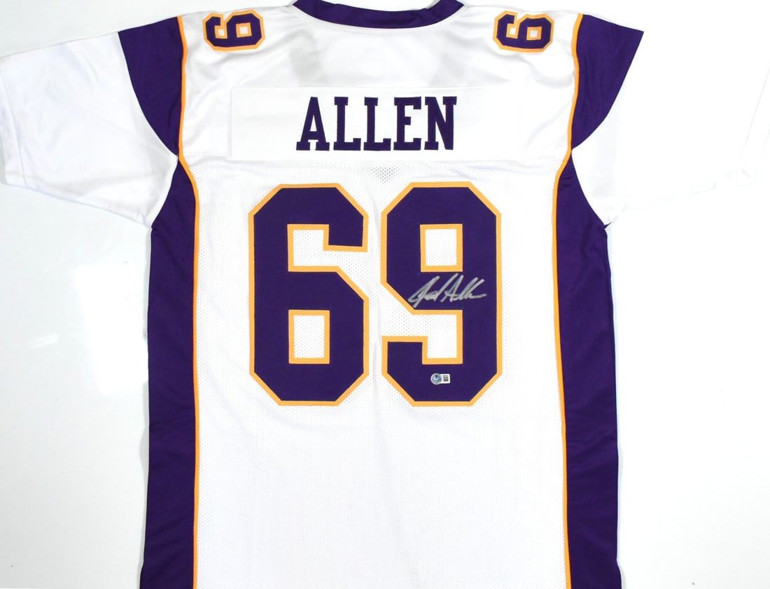 Jared Allen signed Minnesota Vikings white pro style jersey Beckett hologram: Jared Allen signed Minnesota Vikings white pro style jersey Beckett hologram This is a white pro style jersey autographed by Jared Allen, the renowned football player from the Minnesota Vikings. The j