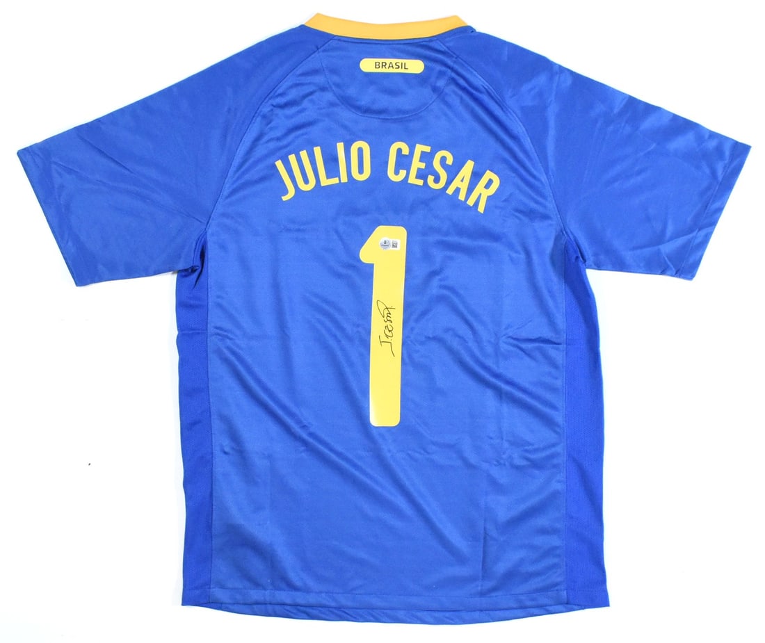 Beckett Hologram Signed Julio Cesar Brazil Soccer Jersey: Beckett Hologram Signed Julio Cesar Brazil Soccer Jersey Autographed Brazil soccer jersey featuring Julio Cesar. This pre-owned piece includes a Beckett hologram as noted in the title. Specifications 