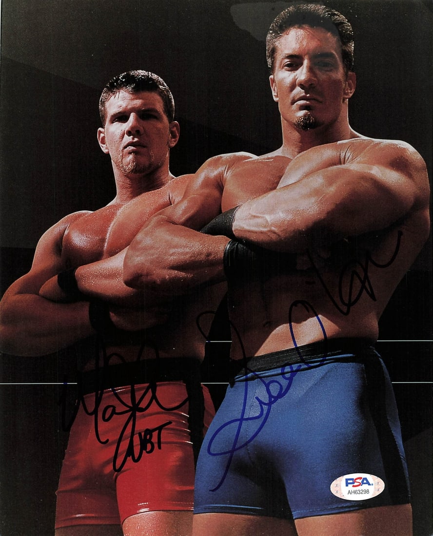 PSA DNA 8x10 WWE wrestling photo signed by Mark Jindrak and Sean O Ohaire: PSA DNA 8x10 WWE wrestling photo signed by Mark Jindrak and Sean O Ohaire This is an original 8x10 professionally printed photograph signed by Mark Jindrak and Sean O'Ohaire from WWE. The autographs h