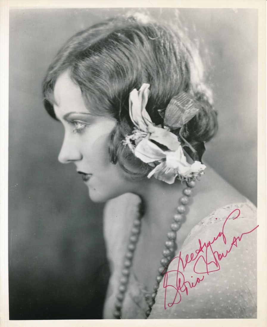 Vintage 8x10 Signed Gloria Swanson Actress Photo JSA Authenticated (1 of 3)