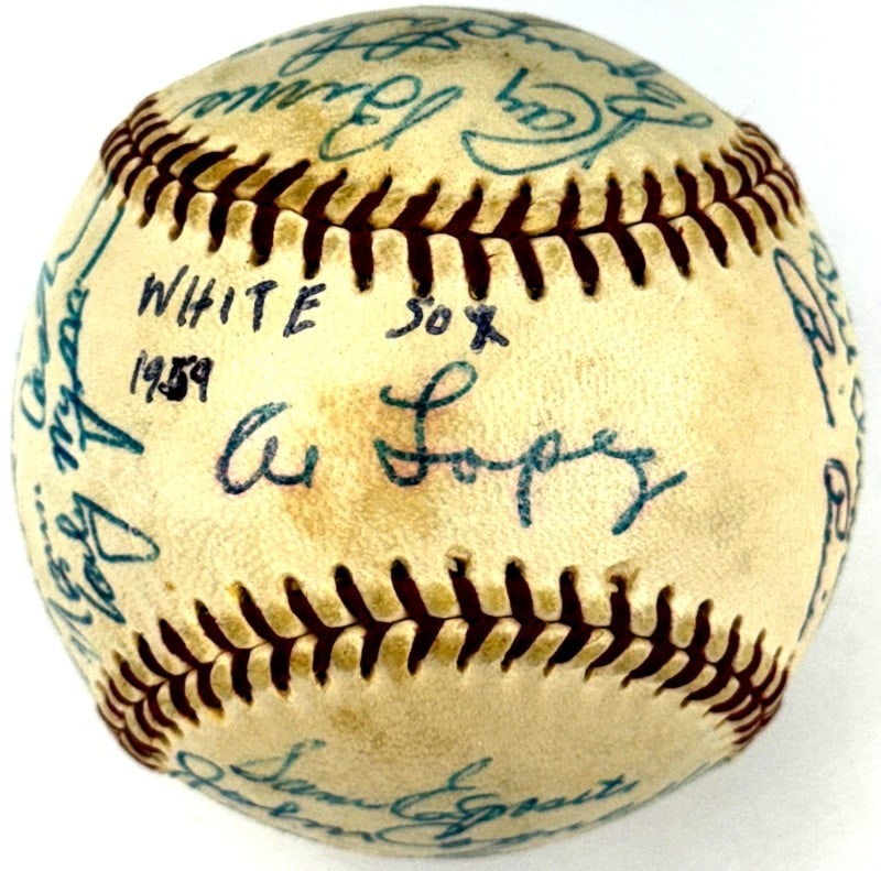 Beckett BAS authenticated 1959 Chicago White Sox signed baseball with 26 autographs (1 of 7)