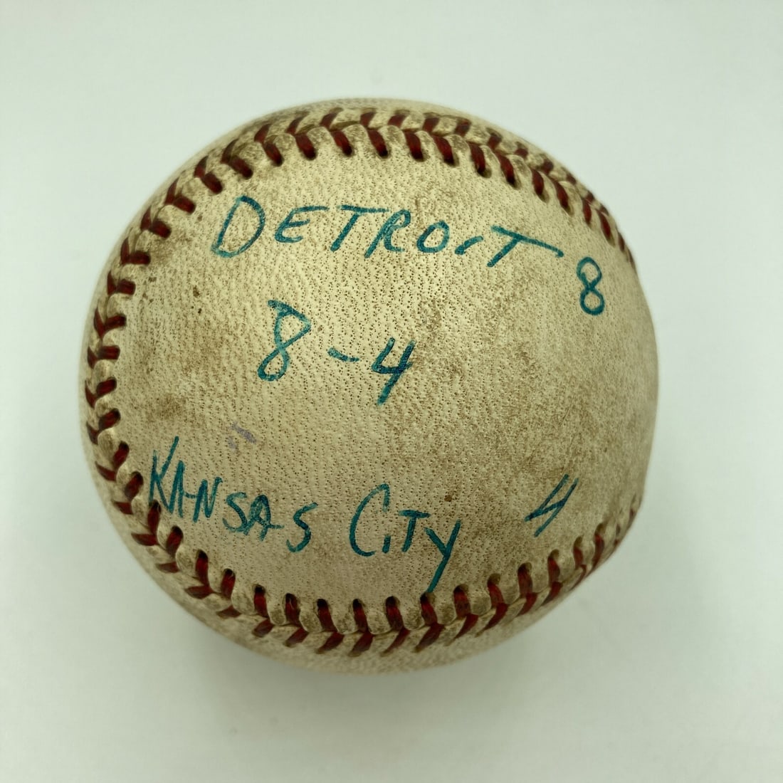 Mickey Lolich Signed Game Used Baseball Beckett COA 61st Win: Mickey Lolich Signed Game Used Baseball Beckett COA 61st Win This is a unique game-used baseball from the career of MLB pitcher Mickey Lolich, specifically from his 61st career win. The baseball was u