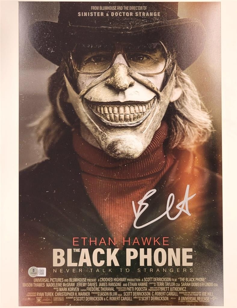 12x18 Ethan Hawke autograph photo from The Black Phone Beckett authenticated: 12x18 Ethan Hawke autograph photo from The Black Phone Beckett authenticated This is an original 12x18 photograph poster from The Black Phone, signed by Ethan Hawke. The autograph has been authenticat