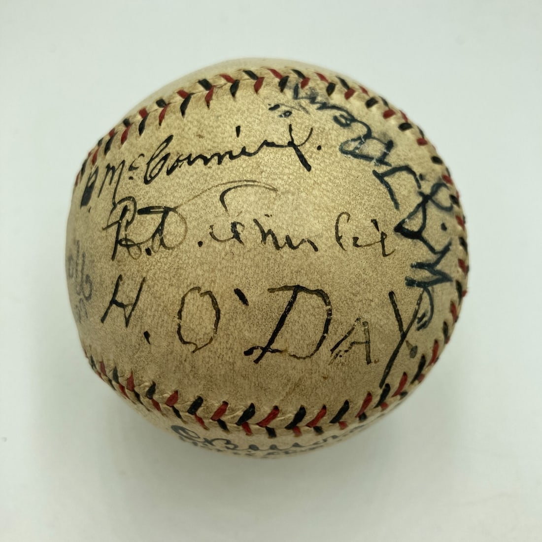 Hank O'Day 1918 Signed National League Baseball with JSA COA: Hank O'Day 1918 Signed National League Baseball with JSA COA This is a vintage National League baseball signed by Hank O'Day and other umpires from the Hall of Fame class of 1918. The ball features au