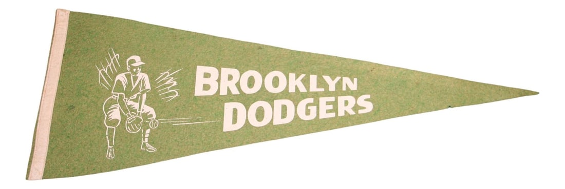 Rare 1940s Brooklyn Dodgers 29 Inch Pennant MLB Vintage: Rare 1940s Brooklyn Dodgers 29 Inch Pennant MLB Vintage Discover a piece of baseball history with this Vintage 1940's Brooklyn Dodgers 29" Pennant. Officially licensed by MLB, this rare collectible sh