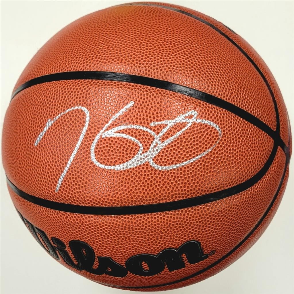 Kevin Durant Signed Wilson NBA Basketball Authenticated by BAS: Kevin Durant Signed Wilson NBA Basketball Authenticated by BAS This authentic replica Wilson NBA basketball features the signature of NBA superstar Kevin Durant, certified by Beckett Authentication Se