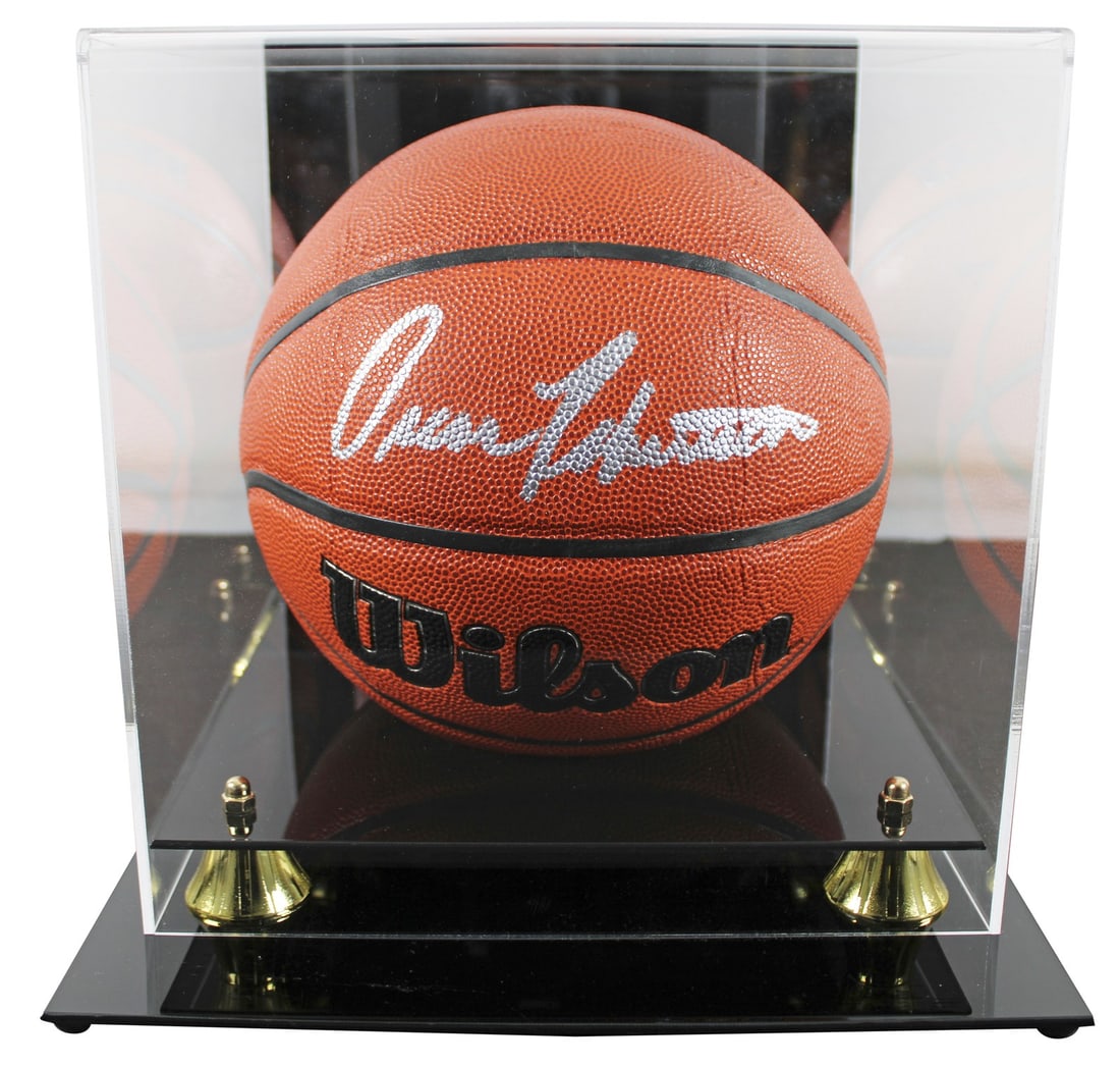 Wilson basketball signed by Oscar Robertson with display case Beckett witnessed (1 of 4)