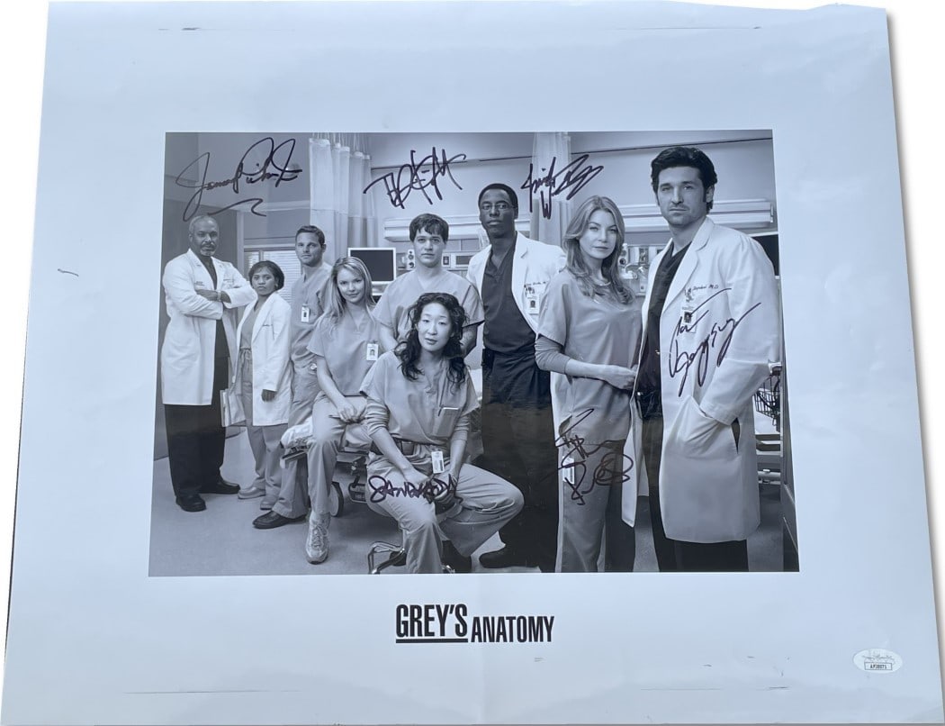 Grey's Anatomy Cast Signed 11x14 Photograph JSA Authenticated (1 of 5)