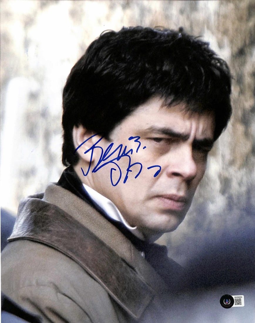 11x14 Autographed Benicio Del Toro Wolfman Photo Beckett Authenticated (1 of 1)